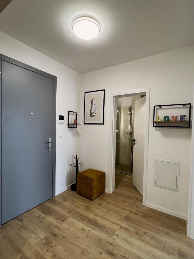 Cozy Stay Apartment Тренчин Экстерьер фото