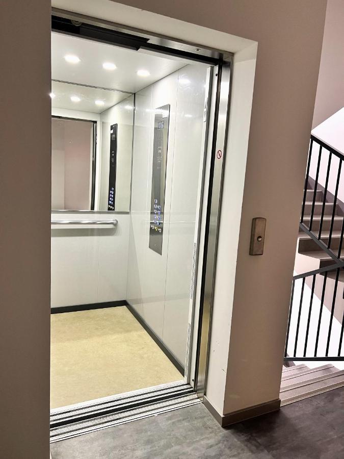 Cozy Stay Apartment Тренчин Экстерьер фото
