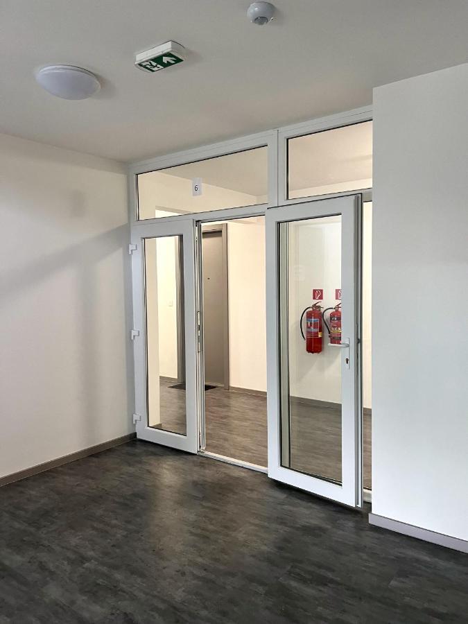 Cozy Stay Apartment Тренчин Экстерьер фото