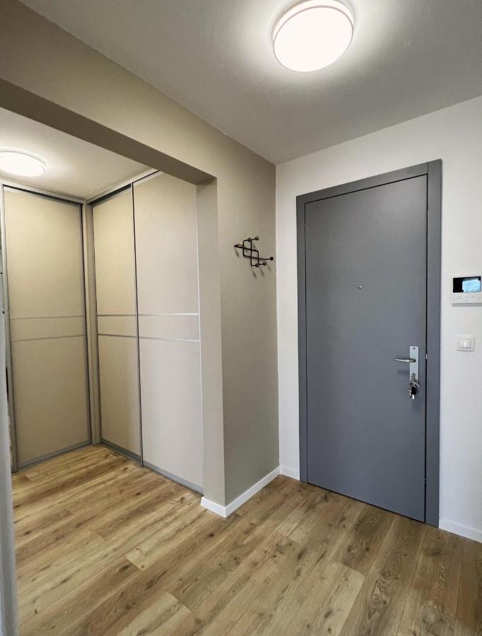Cozy Stay Apartment Тренчин Экстерьер фото