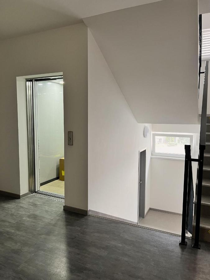 Cozy Stay Apartment Тренчин Экстерьер фото