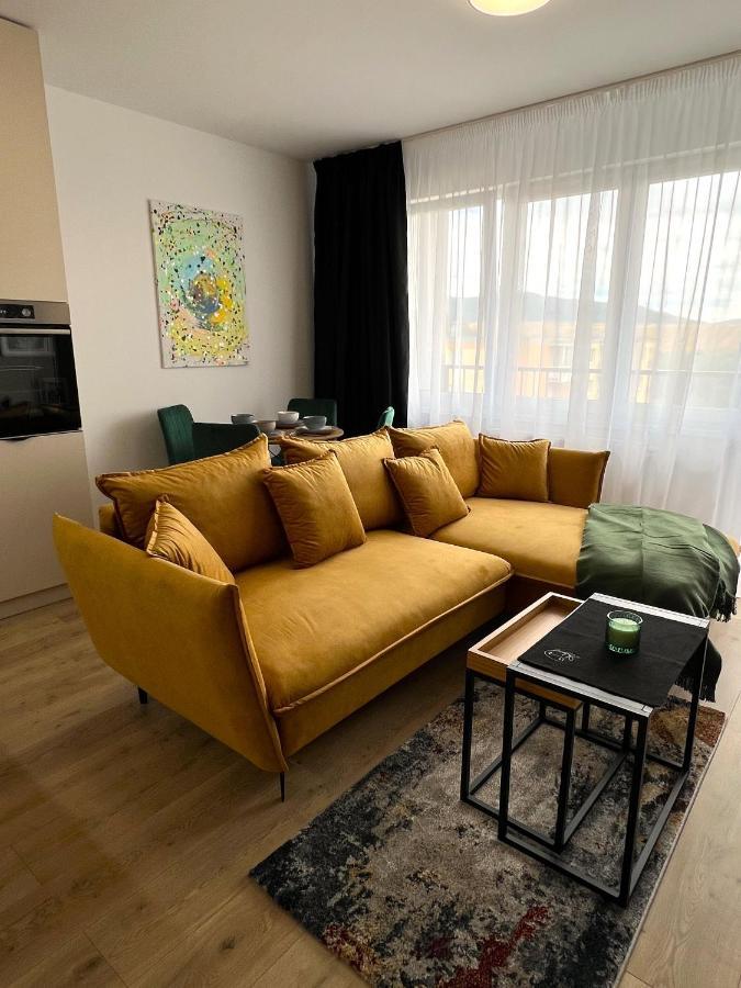 Cozy Stay Apartment Тренчин Экстерьер фото